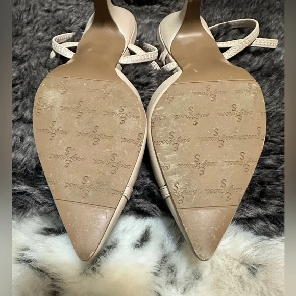 Easy Street Strappy Pointed Toe with Kitten Heels - Picture 6 of 7